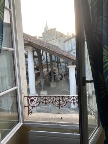 Les Vieilles Halles De Villebois Bagian luar foto